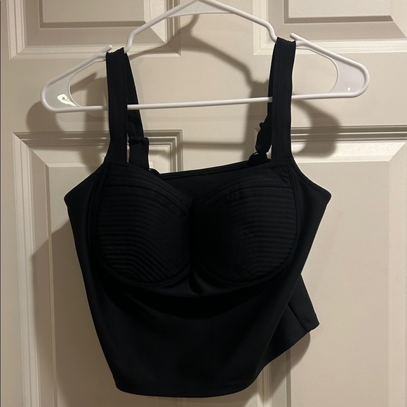 ALO Yoga Tops - NWOT Alo Black Bustier Tank Top